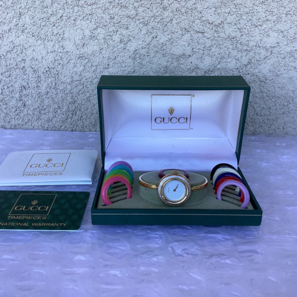 Vintage Gucci 11/12 Interchangeable Bezel Watch Used Preowned Condition - Picture 2 of 8